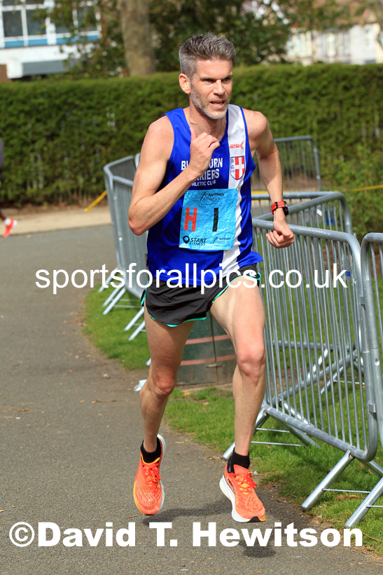 Senior Mens Northern 12 Stage Road Relay, 2022 Northern 12 and 6 Stage Road Relays,  Birkenhead Park, Birkenhead, Wirral.  Photo: David T. Hewitson/Sports for All Pics